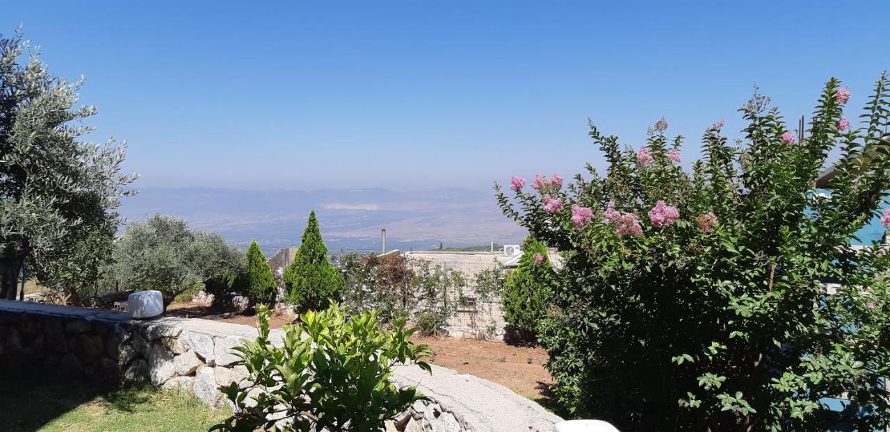 Sanabl Druze Hospitality Bed & Breakfast Ein Kinya Exterior photo